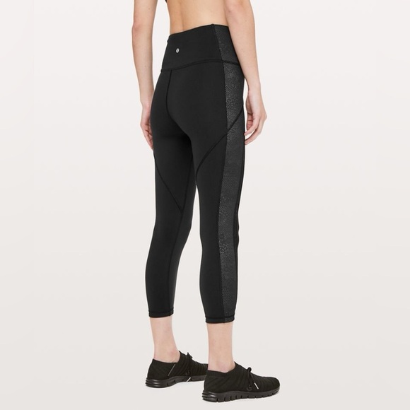 lululemon power lines high rise crop 21” black size 2 - Picture 2 of 9